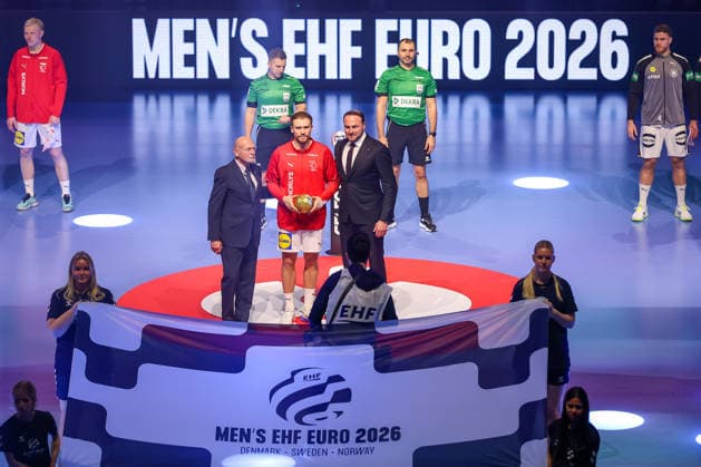 01 02 2026, Handball, Men s EHF EURO 2026, Germany Denmark, Jyske Bank Boxing in Herning Simon Bogetoft Pytlick Denmark 43 Honorary Award All Star Team of Euro2026 Denmark