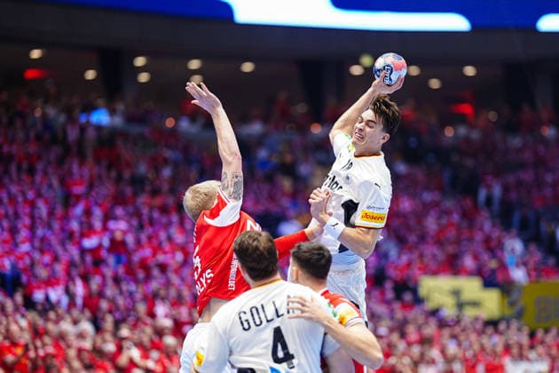 Throw Goal Julian Koester Germany, 18 DEN, Denmark vs Germany, Handball, EHF European Championship 2026, Final, 01 02 2026 DEN, Denmark vs Germany, Handball, EHF European Championship 2026, Final, 01 02 2026 Herning Copyright: xEibner-Pressefoto MarcelxvonxFehrnx EP_MFN