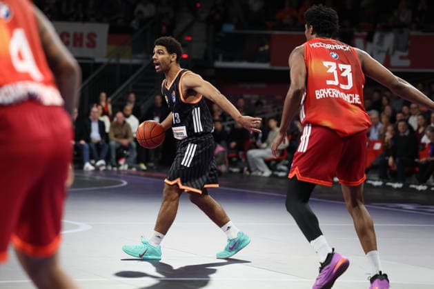 Mark Smith ratiopharm Ulm, 13 with David McCormack FC Bayern Basketball, 33 , GER, FC Bayern Basketball vs ratiopharm Ulm, Basketball, easycredit Basketball Bundesliga, Matchday 18, Season 2025 2026, 01 02 2026, GER, FC Bayern Basketball vs ratiopharm Ulm, Basketball, easycredit Basketball Bundesliga, Matchday 18, Season 2025 2026, 01 02 2026 Munich Copyright: xEibner-Pressefoto JennixMaulx EP_JML