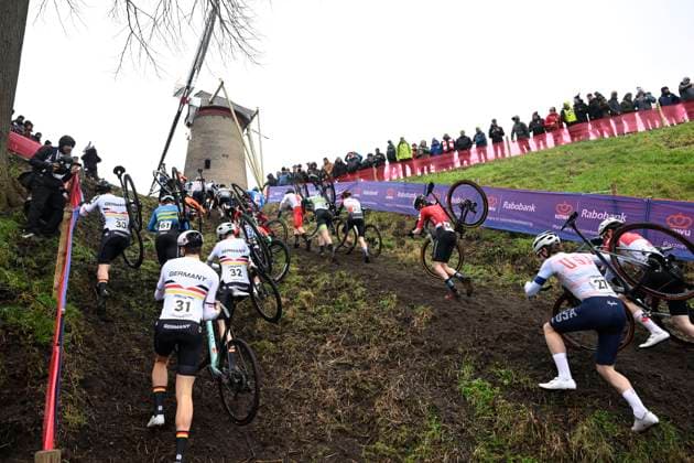 UCI World Championships 2026 Hulst HULST, THE NETHERLANDS - FEBRUARY 01 : Illustration picture showing cyclocross riders in action during the 2026 UCI Cyclo-Cross World Championships for Men Elite on February 01, 2026 in Hulst, The Netherlands, 01 02 2026 Hulst The Netherlands  Copyright: xNicoxVereeckenx