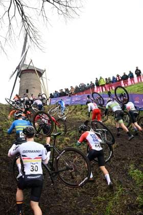 UCI World Championships 2026 Hulst HULST, THE NETHERLANDS - FEBRUARY 01 : Illustration picture showing cyclocross riders in action during the 2026 UCI Cyclo-Cross World Championships for Men Elite on February 01, 2026 in Hulst, The Netherlands, 01 02 2026 Hulst The Netherlands  Copyright: xNicoxVereeckenx