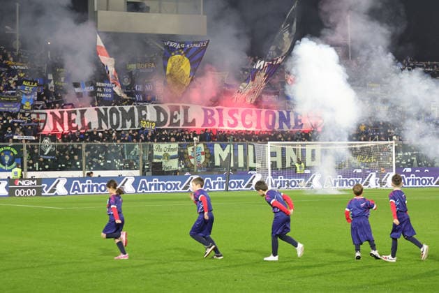 supporters Cremonese s during the Serie A soccer match between Cremonese and Inter at the Giovanni Zini Stadium in Cremona Italy - 1 February 2026. - Soccer .  Copyright: xAlbertoxMariani LaPressex