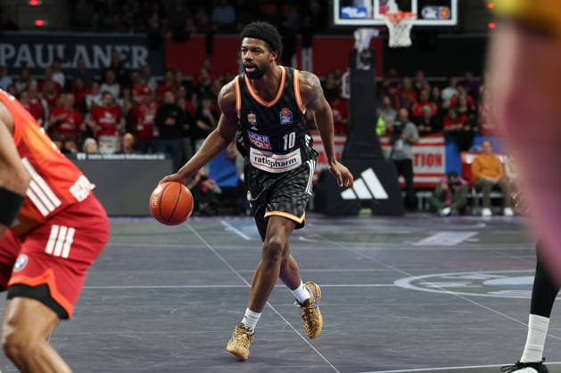 Malik Osborne ratiopharm Ulm, 10 , GER, FC Bayern Basketball vs ratiopharm Ulm, Basketball, easycredit Basketball Bundesliga, Matchday 18, Season 2025 2026, 01 02 2026, GER, FC Bayern Basketball vs ratiopharm Ulm, Basketball, easycredit Basketball Bundesliga, Matchday 18, Season 2025 2026, 01 02 2026 Muenchen Copyright: xEibner-Pressefoto JennixMaulx EP_JML