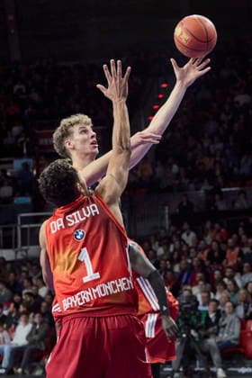 German Basketball Bundesliga BBL , FC Bayern Munich Basketball vs RATIOPHARM ULM, Munich FC Bayern Basketball, ulm ratiopharm, 2026 02 01 in Munich SAP Garden JENSEN Tobias RATIOPHARM ULM Shooting Guard SG Nr7 ULM7 , DA SILVA Oscar FC Bayern Basketball Power Forward PF Nr1 FCBB1 sportworld Munich SAP Garden Bayern Germany