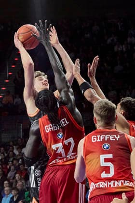 German Basketball Bundesliga BBL , FC Bayern Munich Basketball vs RATIOPHARM ULM, Munich FC Bayern Basketball, ulm ratiopharm, 2026 02 01 in Munich SAP Garden JENSEN Tobias RATIOPHARM ULM Shooting Guard SG Nr7 ULM7 , GABRIEL Wenyen FC Bayern Basketball Center C Nr32 FCBB32 , GIFFEY Niels FC Bayern Basketball Small Forward SF Nr5 FCBB5 sportworld Munich SAP Garden Bayern Germany