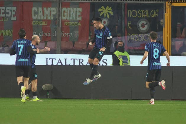 February 1, 2026, Cremona: Inter FC s Lautaro Martinez celebrates after scoring during the italian soccer,Serie A match between US Cremonese vs Internazionale FC on February 01, 2026 at the Giovanni Zini stadium in Cremona, Italy. ANSA Serie A: Cremonese-Inter  - ZUMAa110 20260201_zaf_a110_034 Copyright: xDavidexCasentinix