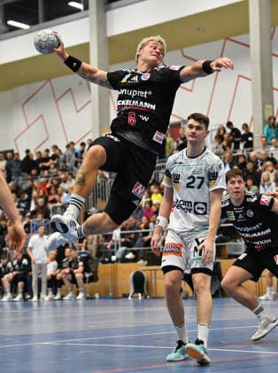 01 02 2026 Handball season 2025 2026 Test match friendly HC Erlangen HCE Frisch Auf Göppingen xwoxzix Marek Nissen 6, HC Erlangen HCE Oskar Sunnefeldt 27, Frisch Auf Göppingen