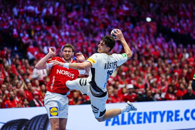 Wurf Tor Julian Koester (Deutschland, 18) DEN, Daenemark vs. Deutschland, Handball, EHF Europameisterschaft 2026, Finale, 01.02.2026 DEN, Daenemark vs. Deutschland, Handball, EHF Europameisterschaft 2026, Finale, 01.02.2026 Herning *** Throw Goal Julian Koester Germany, 18 DEN, Denmark vs Germany, Handball, EHF European Championship 2026, Final, 01 02 2026 DEN, Denmark vs Germany, Handball, EHF European Championship 2026, Final, 01 02 2026 Herning Copyright: xEibner-Pressefoto MarcelxvonxFehrnx EP_MFN