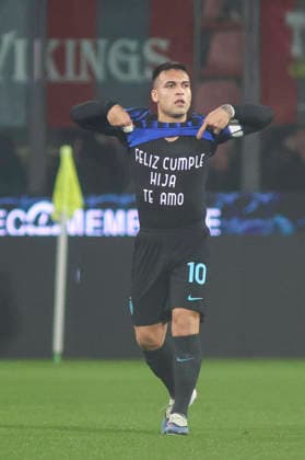 February 1, 2026, Cremona: Inter FC s Lautaro Martinez to his wife during the italian soccer,Serie A match between US Cremonese vs Internazionale FC on February 01, 2026 at the Giovanni Zini stadium in Cremona, Italy. ANSA Serie A: Cremonese-Inter  - ZUMAa110 20260201_zaf_a110_039 Copyright: xDavidexCasentinix