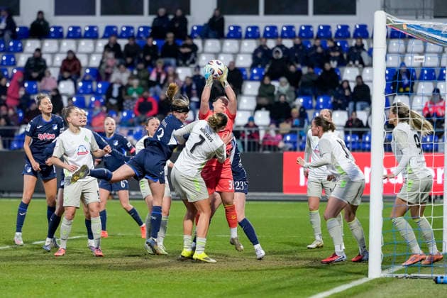 Mariella El Sherif Goalkeeper, Goalkeeper, Werder, 39 intercepts a cross, Action, Action, Game scene, in the penalty area, Penalty area scene, 01 02 2026, Sinsheim Hoffenheim Germany , Football, Google Pixel Women Bundesliga, TSG 1899 Hoffenheim SV Werder Bremen, DFB DFL REGULATIONS PROHIBIT ANY USE OF PHOTOGRAPHS AS IMAGE SEQUENCES AND OR QUASI VIDEO xozx