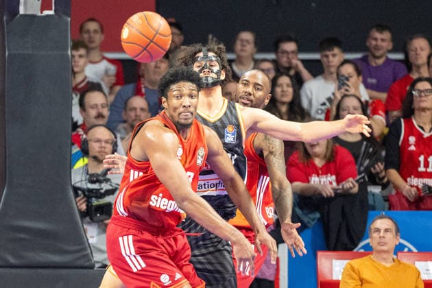 David McCormack 33 FC Bayern Basketball , Alec Anigbata 21 Ratiopharm Ulm , FC Bayern Basketball vs Ratiopharm Ulm, BBL, Matchday 18, 01 02 2026 Munich Bavaria Germany Copyright: xkolbert-press UlrichxGamelx