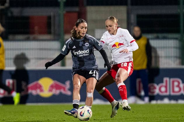 GER, Leipzig, Football, Google Pixel Womens Bundesliga, Matchday 16, RB Leipzig vs Eintracht Frankfurt in picture v l Ereleta Memeti Eintracht Frankfurt 27 , Victoria Krug RB Leipzig 20 , duel, 01 02 2025, RB Leipzig Training Academy Cottaweg Leipzig DFB REGULATIONS PROHIBIT ANY USE OF PHOTOGRAPHS AS IMAGE SEQUENCES AND OR QUASI VIDEO, Copyright: HMBxMedia PaulxFritz