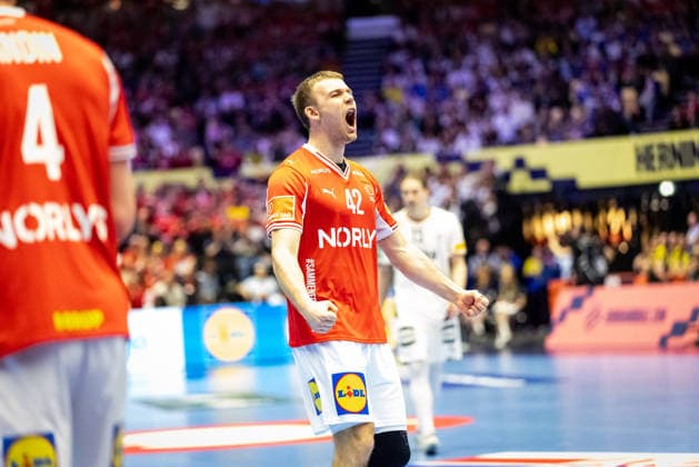 HERNING, DENMARK - FEBRUARY 1: celebration goal celebration Thomas Sommer Arnoldsson (Denmark, 42) during the EHF EURO 2026 Final match between Denmark vs Germany at Jyske Bank Boxen Arena on February 1, 2026 in Herning, Denmark. Midtjylland Denmark Copyright: xMarioxM.xKobergx