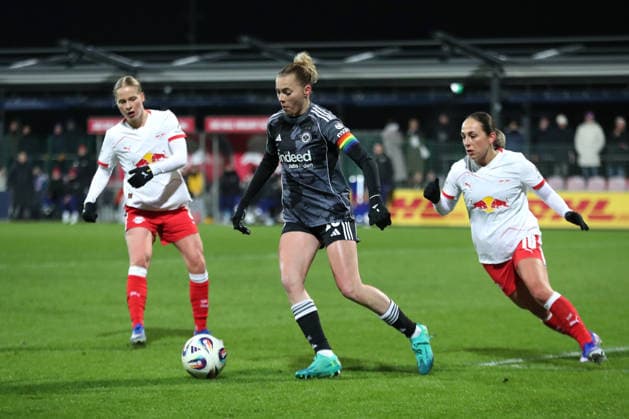 Google Pixel Frauen Bundesliga, RB Leipzig Eintracht Frankfurt 01 02 2026 Laura Freigang 10, Eintracht Frankfurt am Ball Fußball, Google Pixel Frauen Bundesliga, Saison 2025 2026, 16 Spieltag RB Leipzig vs SG Eintracht Frankfurt am 01 02 2026, Trainingszentrum Cottaweg, Leipzig DFB REGULATIONS PROHIBIT ANY USE OF PHOTOGRAPHS AS IMAGE SEQUENCES AND OR QUASI VIDEO Copyright: xBEAUTIFULxSPORTS JanxKaeferx