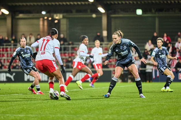 01 02 2026, GER, Womens Soccer, BL, 2025 2026, RB Leipzig Eintracht Frankfurt Lisa Baum 11, RB Leipzig , action, works her way into the penalty area Leipzig Training Center of the Red Bull Saxony Germany