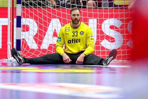 01 02 2026, Handball, Men s EHF EURO 2026, Germany Denmark, Jyske Bank Boxing in Herning, Final Andreas Wolff Germany 33 disappointed disappointment sitting in goal Denmark