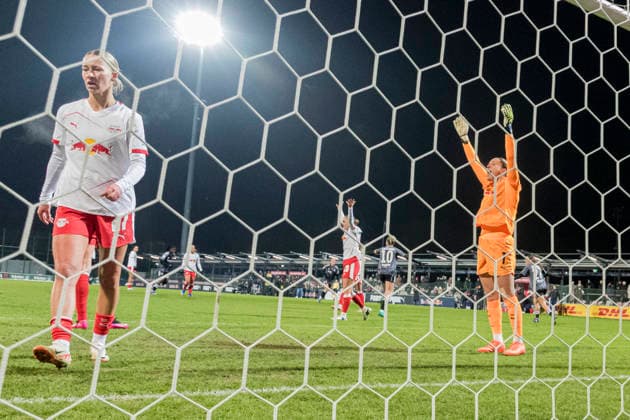 01 02 2026, xomx, Soccer Google Pixel Women Bundesliga, RB Leipzig Eintracht Frankfurt v l jubelt, Torjubel, Tor, Goal, Jubel, Freude, freuen zum 0 1 Elvira Johanna Herzog RasenBallsport Leipzig DFL DFB REGULATIONS PROHIBIT ANY USE OF PHOTOGRAPHS as IMAGE SEQUENCES and or QUASI VIDEO Leipzig