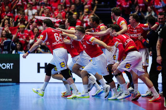 Denmark cheers after victory at the end of the match DEN, Denmark vs Germany, Handball, EHF European Championship 2026, Final, 01 02 2026 DEN, Denmark vs Germany, Handball, EHF European Championship 2026, Final, 01 02 2026 Herning Copyright: xEibner-Pressefoto MarcelxvonxFehrnx EP_MFN