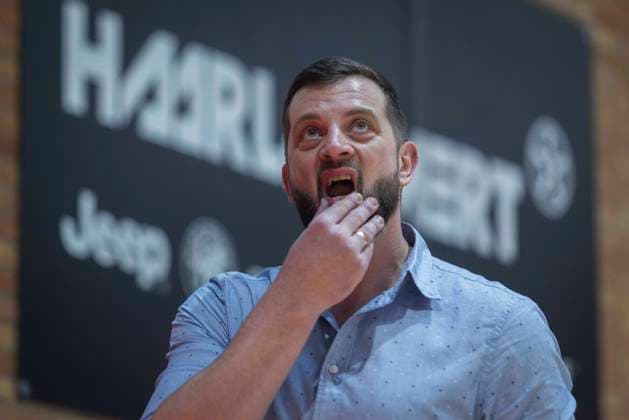 Aleksandar Cuic Headcoach Osnabrück GiroLive Panthers Osnabrück 57 71 TK Hannover Luchse 1 DBBL 17 Matchday GiroLive Panthers Osnabrück vs TK Hannover Luchse
