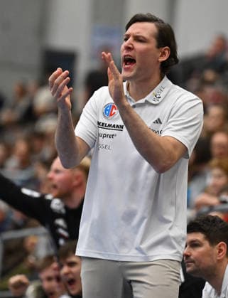 01 02 2026 Handball season 2025 2026 Test match friendly HC Erlangen HCE Frisch Auf Göppingen xwoxzix Johannes Sellin Coach HC Erlangen HCE calls shouts yells