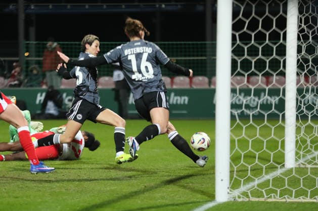 Google Pixel Womens Bundesliga, RB Leipzig Eintracht Frankfurt 01 02 2026 Marthine Östenstad 16, Eintracht Frankfurt saves at the last moment from the goal line Football, Google Pixel Womens Bundesliga, Season 2025 2026, Matchday 16 RB Leipzig vs SG Eintracht Frankfurt on 01 02 2026, Training Center Cottaweg, Leipzig DFB REGULATIONS PROHIBIT ANY USE OF PHOTOGRAPHS AS IMAGE SEQUENCES AND OR QUASI VIDEO Copyright: xBEAUTIFULxSPORTS JanxKaeferx