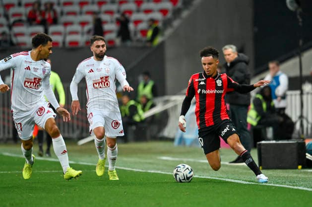 FOOTBALL : Nice (OGCN) vs Brest (SB29) - ligue 1 - 1 2 26 Nice™s forward 10 Sofiane Diop and Brest™s forward 17 Mama BaldÃ during the French L1 2025-2026 season football match between Nice (OGCN) and Brest (SB) at Allianz Riviera stadium of Nice, south France, on February 1, 2026. NICEFrance  Copyright: xFredericxDIDESx
