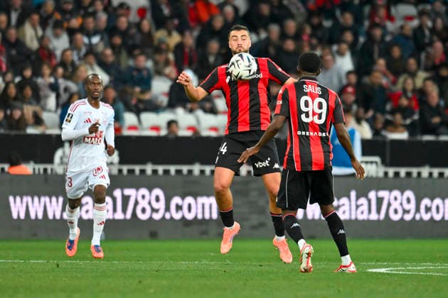 FOOTBALL : Nice (OGCN) vs Brest (SB29) - ligue 1 - 1 2 26 Nice™s midfielder 24 Charles Vanhoutte during the French L1 2025-2026 season football match between Nice (OGCN) and Brest (SB) at Allianz Riviera stadium of Nice, south France, on February 1, 2026. NICEFrance  Copyright: xFredericxDIDESx
