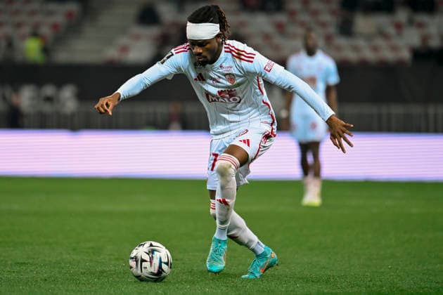 FOOTBALL : Nice (OGCN) vs Brest (SB29) - ligue 1 - 1 2 26 Brest™s defender 27 D. Guindo during the French L1 2025-2026 season football match between Nice (OGCN) and Brest (SB) at Allianz Riviera stadium of Nice, south France, on February 1, 2026. NICEFrance  Copyright: xFredericxDIDESx