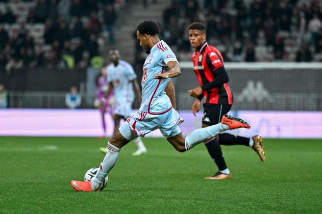 FOOTBALL : Nice (OGCN) vs Brest (SB29) - ligue 1 - 1 2 26 Brest™s midfielder 14 R. Labeau Lascary during the French L1 2025-2026 season football match between Nice (OGCN) and Brest (SB) at Allianz Riviera stadium of Nice, south France, on February 1, 2026. NICEFrance  Copyright: xFredericxDIDESx