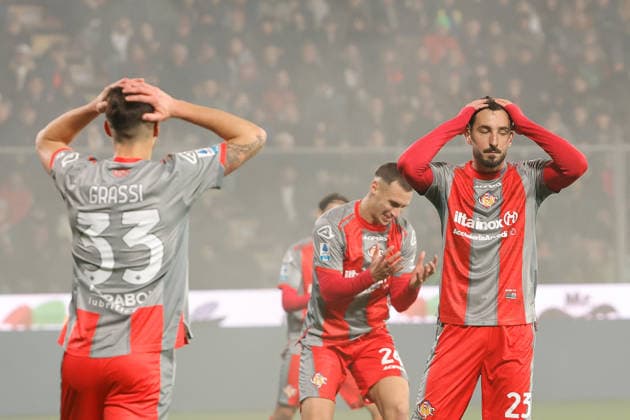 1st February 2026; Stadio Giovanni Zini, Cremona, Lombardy, Italy, Serie A Football, Cremonese versus Inter Milan; Federico Ceccherini of US Cremonese shows his disappointment  EmanuelexPennacchio