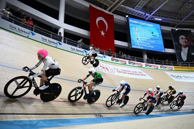 2026 UEC Track Elite European Championships Picture by Olly Hassell SWpix.com - 01 02 2026 - Cycling - 2026 UEC Track Elite European Championships - Konya Velodrome, Konya, Türkiye - Women s Scratch Race Final - Emma Jeffers (Ireland) Copyright: x xSWpix.comx(t axPhotographyxHubxLtd)xOllyxHassell SWpix.comx SWP-3177-0133