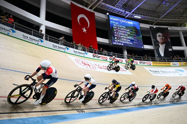 2026 UEC Track Elite European Championships Picture by Olly Hassell SWpix.com - 01 02 2026 - Cycling - 2026 UEC Track Elite European Championships - Konya Velodrome, Konya, Türkiye - Women s Scratch Race Final - Imogen Wolff (Great Britain) Copyright: x xSWpix.comx(t axPhotographyxHubxLtd)xOllyxHassell SWpix.comx SWP-3177-0134