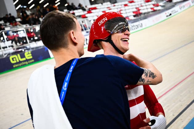 2026 UEC Track Elite European Championships Picture by Olly Hassell SWpix.com - 01 02 2026 - Cycling - 2026 UEC Track Elite European Championships - Konya Velodrome, Konya, Türkiye - Men s Elimination Race Final - Tobias Hansen Aagaard (Denmark) celebrates winning the Men s Elimination Race Final Copyright: x xSWpix.comx(t axPhotographyxHubxLtd)xOllyxHassell SWpix.comx SWP-3177-0137