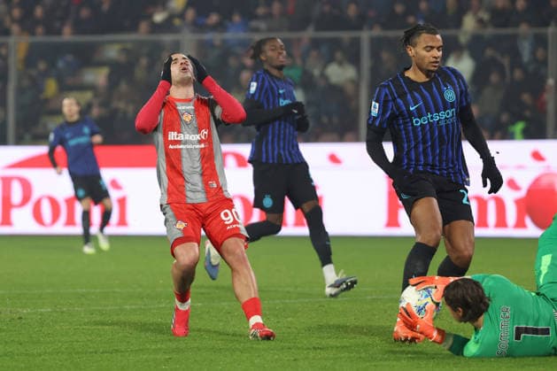 Cremonese s Federico Bonazzoli during the Serie A soccer match between Cremonese and Inter at the Giovanni Zini Stadium in Cremona Italy - 1 February 2026. - Soccer .  Copyright: xAlbertoxMariani LaPressex