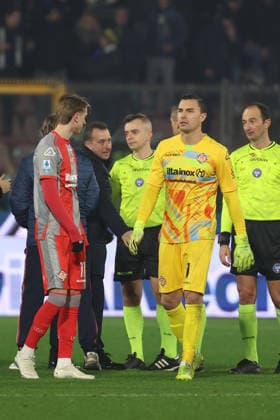 Cremonese s Emil Audero during the Serie A soccer match between Cremonese and Inter at the Giovanni Zini Stadium in Cremona Italy - 1 February 2026. - Soccer .  Copyright: xAlbertoxMariani LaPressex