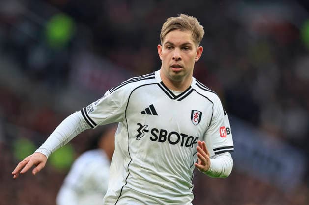 Manchester United, ManU v Fulham, Premier League Emile Smith Rowe (32) of Fulham during the Premier League match between Manchester United and Fulham at Old Trafford, Manchester, UK on 1 February 2026. Manchester Old Trafford Greater Manchester UK Editorial use only DataCo restrictions apply See www.football-dataco.com , Copyright: xConorxMolloyx PSI-23668-0195