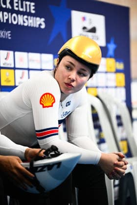2026 UEC Track Elite European Championships Picture by Olly Hassell SWpix.com - 01 02 2026 - Cycling - 2026 UEC Track Elite European Championships - Konya Velodrome, Konya, Türkiye - Women s Team Sprint Final for Gold - Sophie Capewell (Great Britain) Copyright: x xSWpix.comx(t axPhotographyxHubxLtd)xOllyxHassell SWpix.comx SWP-3177-0171