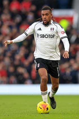 Manchester United, ManU v Fulham, Premier League Alex Iwobe (17) of Fulham during the Premier League match between Manchester United and Fulham at Old Trafford, Manchester, UK on 1 February 2026. Manchester Old Trafford Greater Manchester UK Editorial use only DataCo restrictions apply See www.football-dataco.com , Copyright: xConorxMolloyx PSI-23668-0197