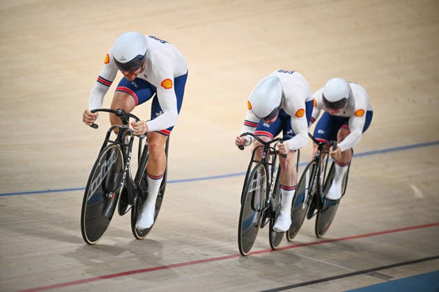 2026 UEC Track Elite European Championships Picture by Olly Hassell SWpix.com - 01 02 2026 - Cycling - 2026 UEC Track Elite European Championships - Konya Velodrome, Konya, Türkiye - Men s Team Sprint Final for Gold - Joe Truman (Great Britain), Hamish Turnbull (Great Britain), Matthew Richardson (Great Britain) Copyright: x xSWpix.comx(t axPhotographyxHubxLtd)xOllyxHassell SWpix.comx SWP-3177-0174