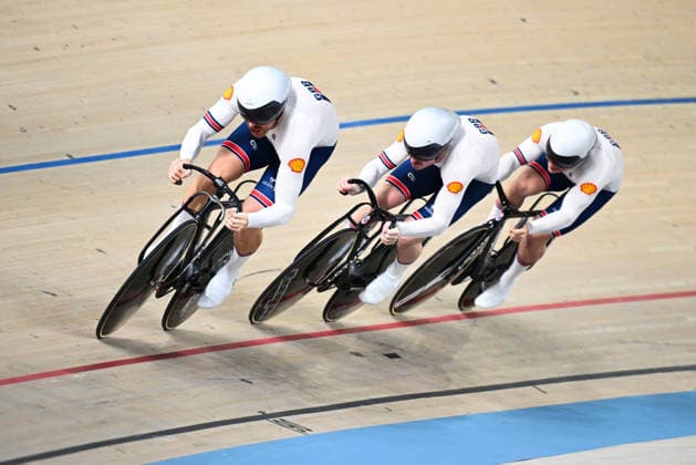 2026 UEC Track Elite European Championships Picture by Olly Hassell SWpix.com - 01 02 2026 - Cycling - 2026 UEC Track Elite European Championships - Konya Velodrome, Konya, Türkiye - Men s Team Sprint Final for Gold - Joe Truman (Great Britain), Hamish Turnbull (Great Britain), Matthew Richardson (Great Britain) Copyright: x xSWpix.comx(t axPhotographyxHubxLtd)xOllyxHassell SWpix.comx SWP-3177-0175