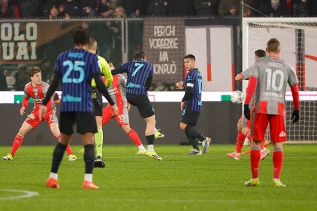 CALCIO - Serie A - US Cremonese vs Inter - FC Internazionale Piotr Zieli?ski of FC Inter scores the goal for 0-2 in the 31th minute during the match of 6th day of the Serie A Championship between US Cremonese vs FC Inter at the Giovanni Zini Stadium on 1 February 2026 in Cremona, CR. Cremona Italy  Copyright: xIPAxSport ABACAx