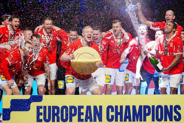 Award ceremony Denmark with EHF Cup DEN, Denmark vs Germany, Handball, EHF European Championship 2026, Final, 01 02 2026 DEN, Denmark vs Germany, Handball, EHF European Championship 2026, Final, 01 02 2026 Herning Copyright: xEibner-Pressefoto MarcelxvonxFehrnx EP_MFN