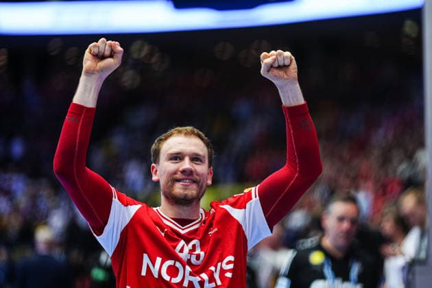 Simon Pytlick Denmark, 43 cheers after victory end of match DEN, Denmark vs Germany, Handball, EHF European Championship 2026, Final, 01 02 2026 DEN, Denmark vs Germany, Handball, EHF European Championship 2026, Final, 01 02 2026 Herning Copyright: xEibner-Pressefoto MarcelxvonxFehrnx EP_MFN