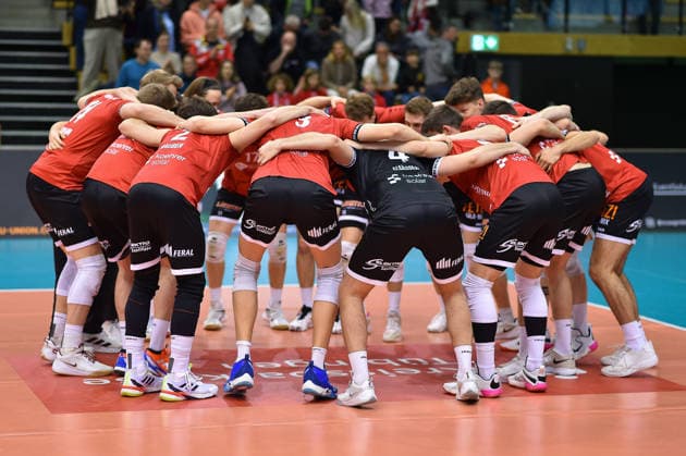 Team circle before the match TV Rottenburg vs VC Juniors Frankfurt, Volleyball, 2 Bundesliga Sued, 17 Matchday, Match 5676, Season 2025 2026, 01 02 2026, TV Rottenburg vs VC Juniors Frankfurt, Volleyball, 2 Bundesliga Sued, 17 Matchday, Match 5676, Season 2025 2026, 01 02 2026 Rottenburg Copyright: xEibner-Pressefoto RalphxKunzex EP_RKE