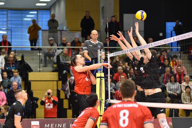 Moritz Rauber TV Rottenburg, 02 lifts the ball over the block TV Rottenburg vs VC Juniors Frankfurt, Volleyball, 2 Bundesliga Sued, 17 Matchday, Match 5676, Season 2025 2026, 01 02 2026, TV Rottenburg vs VC Juniors Frankfurt, Volleyball, 2 Bundesliga Sued, 17 Matchday, Match 5676, Season 2025 2026, 01 02 2026 Rottenburg Copyright: xEibner-Pressefoto RalphxKunzex EP_RKE