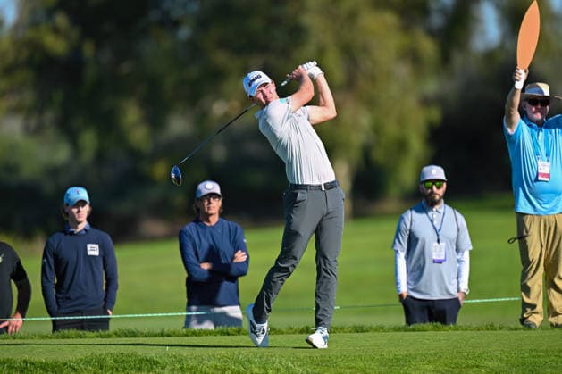 February 01, 2026: Maverick McNealy tees off on the 2nd hole during the final round of the Farmers Insurance Open on Torrey Pines South Course in San Diego, California. CSM San Diego USA - ZUMAc04_ 20260201_zma_c04_063 Copyright: xJustinxFinex