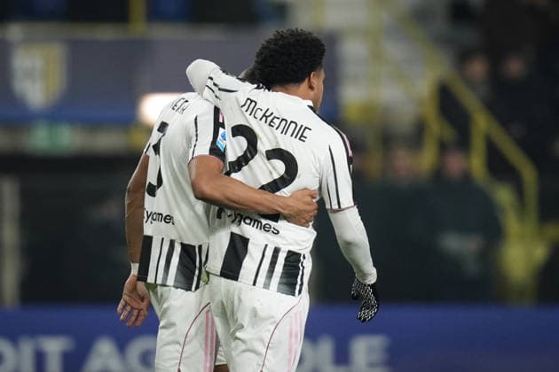 Juventus™ Bremer celebrates with Juventus™ Weston McKennie after scoring the 1-3 goal for his team during the Serie A soccer match between Parma and Juventus at Ennio Tardini Stadium in Parma, North Italy, Sunday, February 1, 2026. Soccer  Copyright: xMassimoxPaolone LaPressex