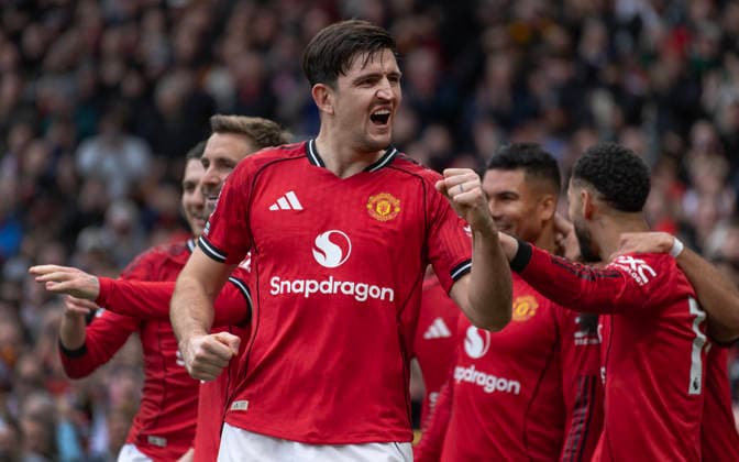 Manchester United, ManU v Fulham - Premier League MANCHESTER, ENGLAND - FEBRUARY 1: Harry Maguire of Manchester United celebrates the first goal during the Premier League match between Manchester United and Fulham at Old Trafford on February 1, 2026 in Manchester, England. ***Local Caption*** Harry Maguire Manchester Old Trafford England United Kingdom Copyright: xVisionhausx 776340591