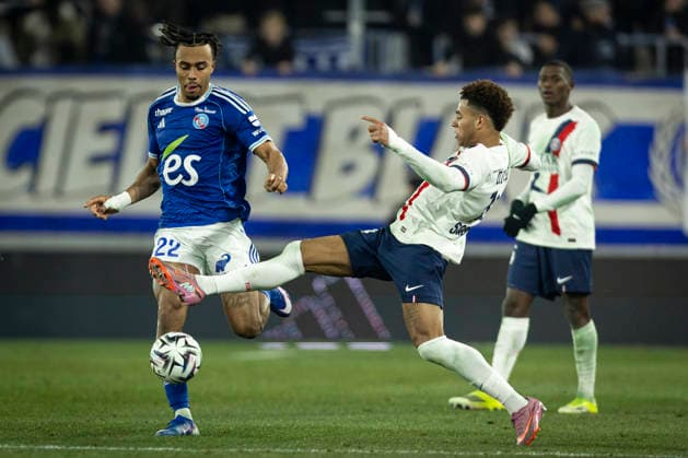 FOOTBALL: Ligue 1 Racing Strasbourg (RCS) vs Paris Saint Germain (PSG) - 01 02 2026 Stade de la Meinau. Strasbourg - France GuÃ la DouÃ 22 (RCS) et DÃ sirÃ DouÃ 14 (PSG)  Copyright: xelyxandroxcegarrax