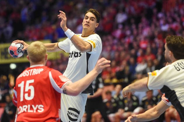 Handball I Men I European Championship 2026 I Final I Denmark Germany I 01 02 2026 from left Magnus Saugstrup 15, Denmark , Julian Köster 18, Germany Copyright: xLobeca JanxKirschnerx